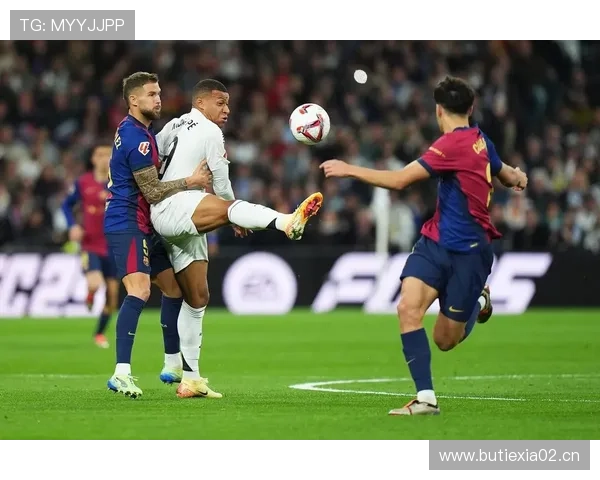 克罗斯离队后，皇马中场控制力下滑，稳定性面临考验