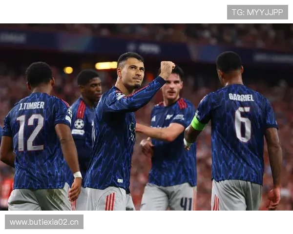 马丁内利:阿森纳新一代锋线核心的战术角色与责任解析