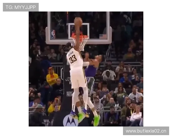 迈尔斯·特纳高效挡拆制造错位，提升内线防守与三分投射差异